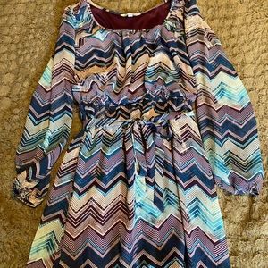 Juniors long sleeve dress